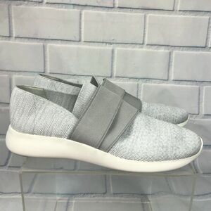 Vince Solid Knit Fabric Slip On Sneakers 8.5